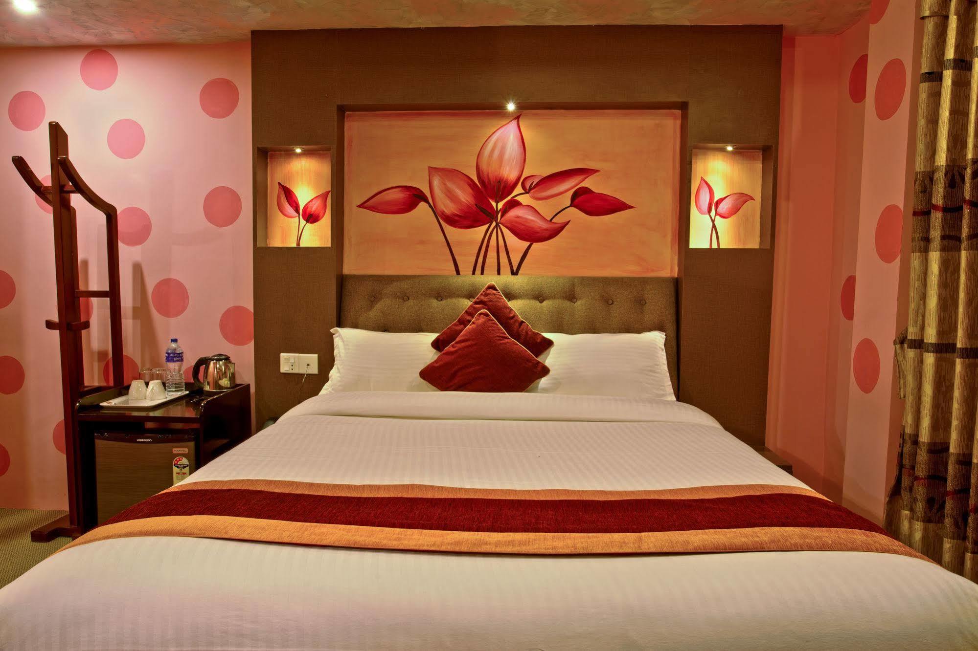 קטמנדו Hotel Nepal Tara מראה חיצוני תמונה